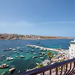 Harbour Lights Seafront Penthouse, With Large Terrace With Stunning Panoramic Sea Views - By Getawaysmalta