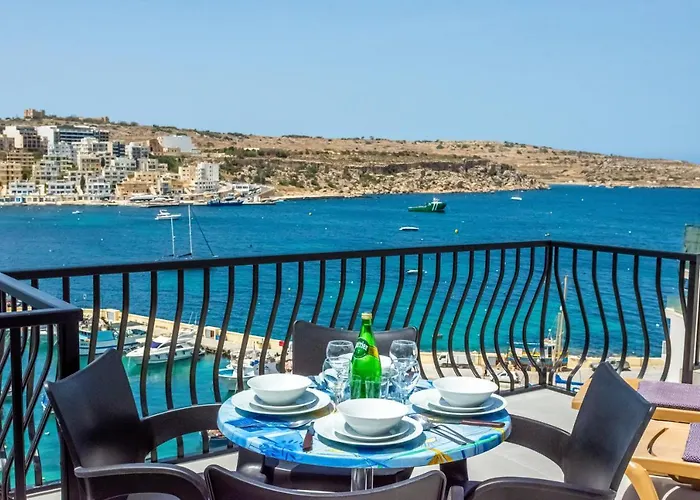 Harbour Lights Seafront Penthouse, With Large Terrace With Stunning Panoramic Sea Views - By Getawaysmalta Διαμέρισμα Σεντ Πόλς Μπέι