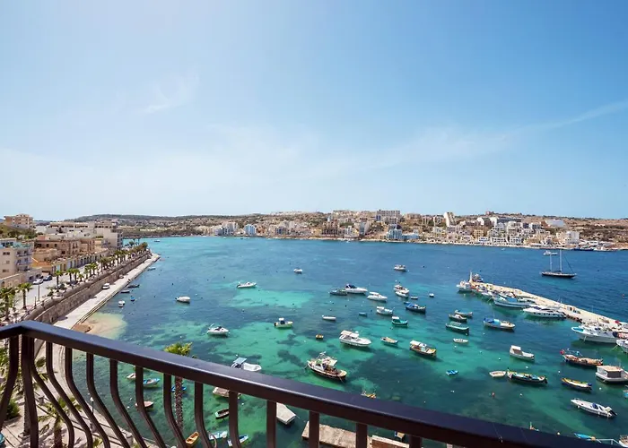 Appartamento Harbour Lights Seafront Penthouse, With Large Terrace With Stunning Panoramic Sea Views - By Getawaysmalta St. Paul's Bay