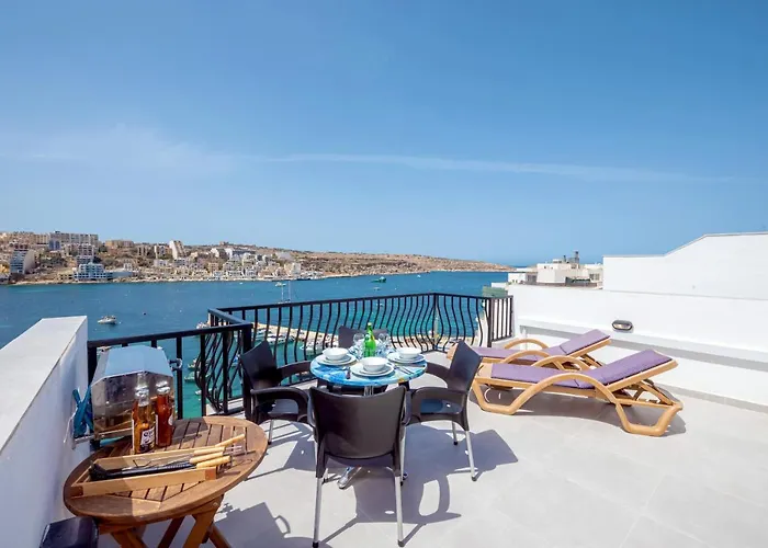 Διαμέρισμα Harbour Lights Seafront Penthouse, With Large Terrace With Stunning Panoramic Sea Views - By Getawaysmalta Σεντ Πόλς Μπέι