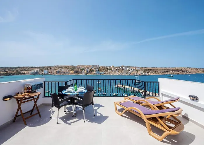 Harbour Lights Seafront Penthouse, With Large Terrace With Stunning Panoramic Sea Views - By Getawaysmalta Appartamento