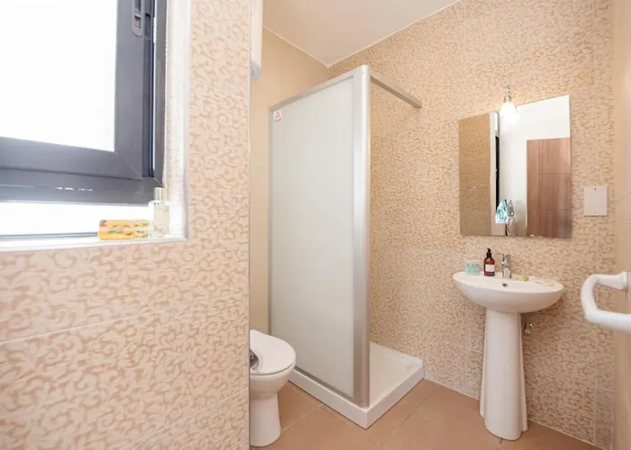 Harbour Lights Seafront Penthouse, With Large Terrace With Stunning Panoramic Sea Views - By Getawaysmalta * St. Paul's Bay