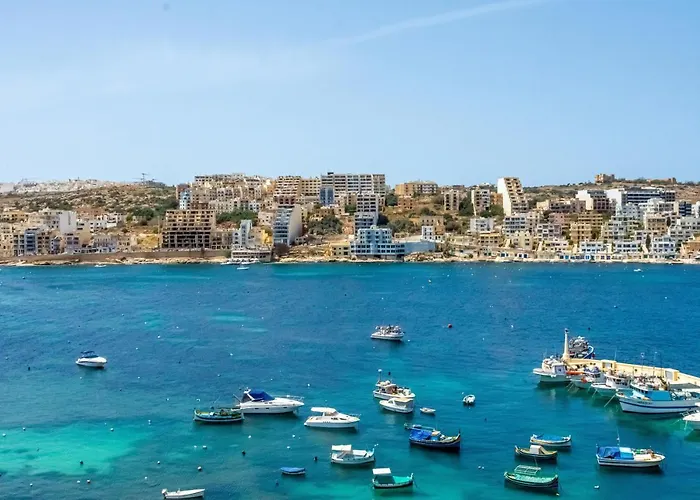 Harbour Lights Seafront Penthouse, With Large Terrace With Stunning Panoramic Sea Views - By Getawaysmalta St. Paul's Bay