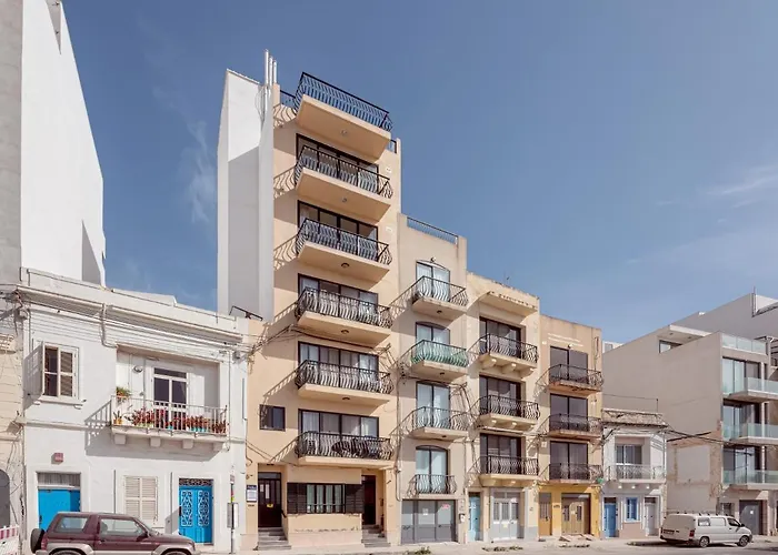 Appartamento Harbour Lights Seafront Penthouse, With Large Terrace With Stunning Panoramic Sea Views - By Getawaysmalta St. Paul's Bay