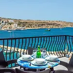 Harbour Lights Seafront Penthouse, With Large Terrace With Stunning Panoramic Sea Views - By Getawaysmalta Апартаменты Сент-Полс-Бей