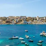 Harbour Lights Seafront Penthouse, With Large Terrace With Stunning Panoramic Sea Views - By Getawaysmalta Сент-Полс-Бей