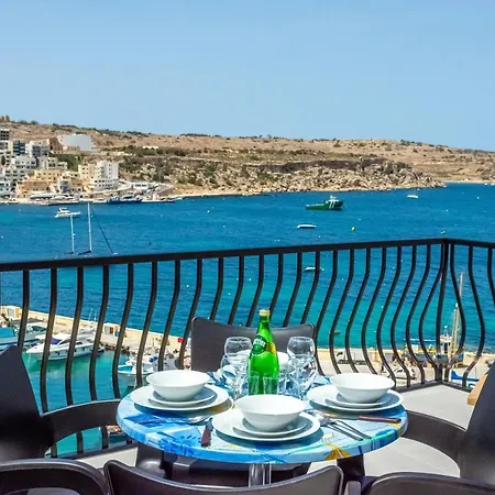 Harbour Lights: Seafront Penthouse With Panoramic Terrace Apartment St. Paul's Bay